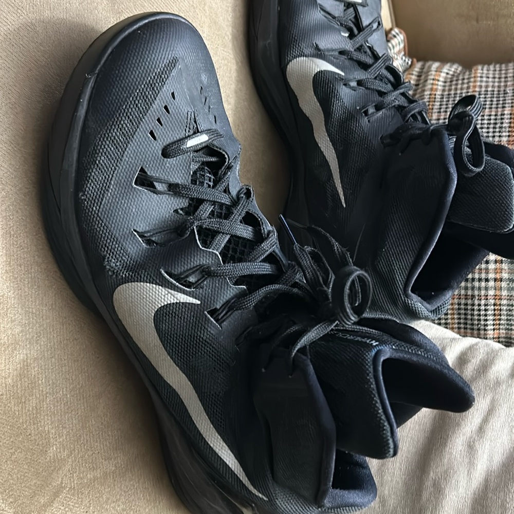 Nike HyperDunk Men’s size 12. Black
